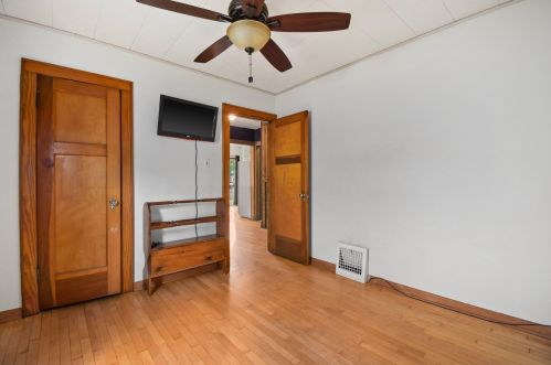 976 58, Milwaukee WI 53214-3367 exterior