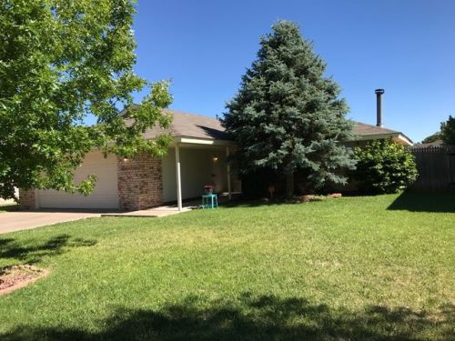2133 Country Meadows Dr, Clovis, NM 88101-9541