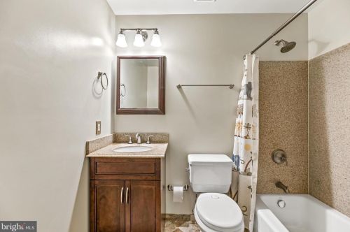 1070 Carson Dr, Huntingtown MD 20639-9507 exterior