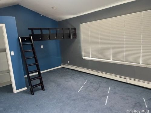 7 Croydon Ct, Huntington Station NY 11746-6143 exterior