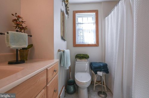 918 Church St, Limerick PA 19468-2123 exterior