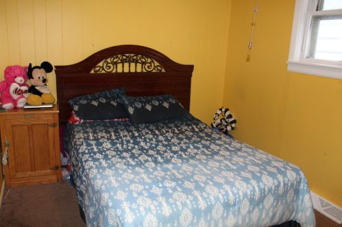 2401 9 Pl, Milwaukee WI 53215-3214 exterior