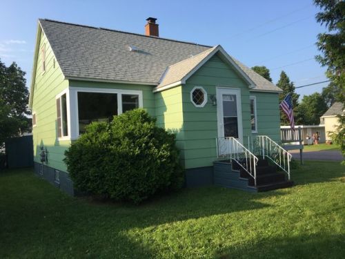 1805 Cindy St, Ishpeming, MI 49849-3113