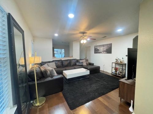 1513 Coriander Dr, Austin TX  78741-7525 exterior