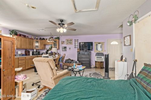 3732 Crocus Dr, Phoenix AZ 85053-5316 exterior