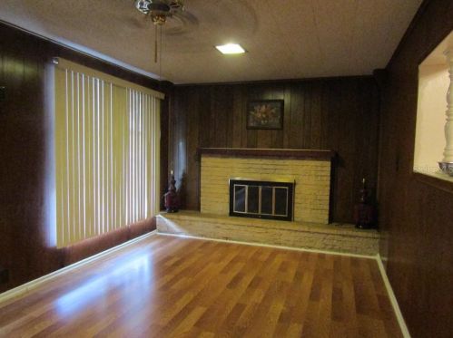 922 Governors Ave, Orlando FL 32808-7027 exterior