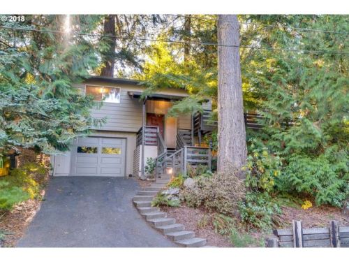 2532 Bertha Blvd, Portland OR  97239-1104 exterior