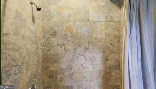 915 19 St, Philadelphia PA 19146-2638 exterior