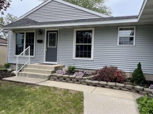 932 Post Rd, Meskegon, MI 49441-4046