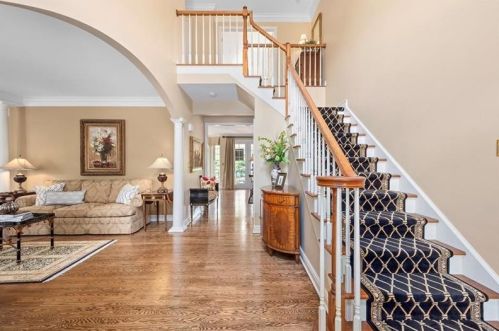 166 James Pl, Pittsburgh, PA 15228-1022