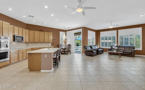 2441 Thompson Way, Chandler AZ 85286-8436 exterior