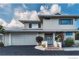 327 Kealahou St, Honolulu HI  96825-2810 exterior