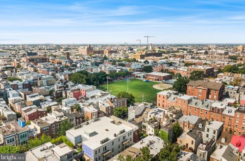 833 Bainbridge St, Philadelphia PA  19147-2009 exterior