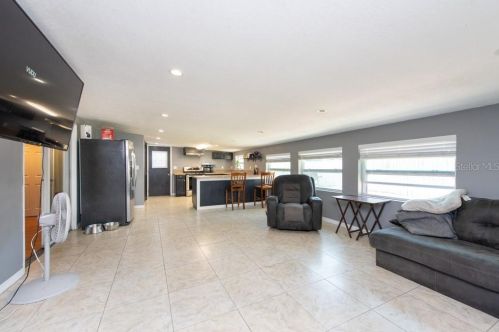 4104 Bay Ave, Tampa FL 33616-1210 exterior