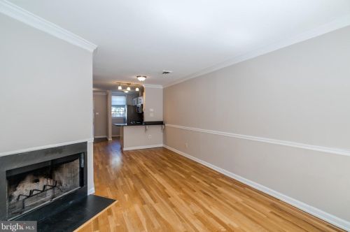 612 Columbus St, Alexandria VA  22314-1849 exterior