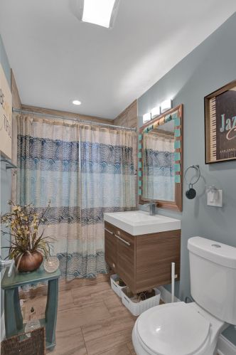 9152 Un Ave, Chicago IL 60609-5235 exterior