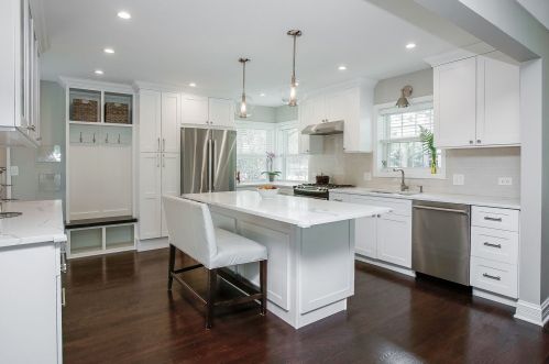 860 Linden Ave, Elmhurst IL 60126-5312 exterior