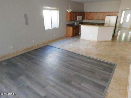 2410 Apache Rain Rd, Phoenix AZ  85085-6042 exterior