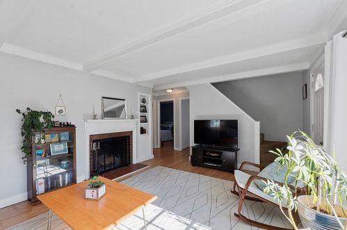 14 Meadow Ln, Worcester MA  01602-1604 exterior