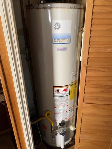 498 Barnett Dr, Atlanta GA 30354-1558 exterior