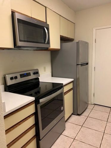 807 25th St, Austin, TX 78705-4448