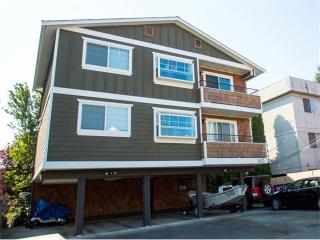 1433 60th St, Seattle WA  98107-2951 exterior