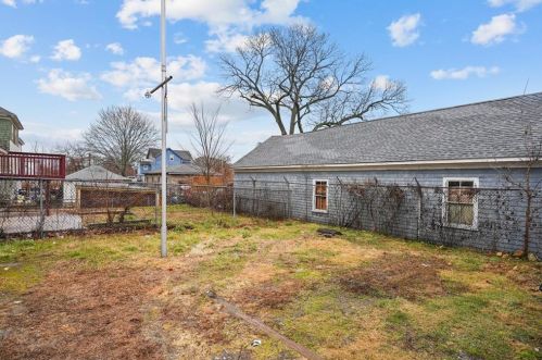 203 Burnside Ave, Woonsocket RI 02895-2188 exterior