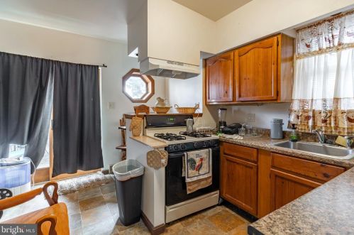 618 King St, Lancaster PA 17602-3237 exterior