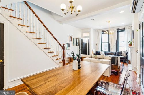 240 Fairmount Ave, Philadelphia PA  19123-2928 exterior