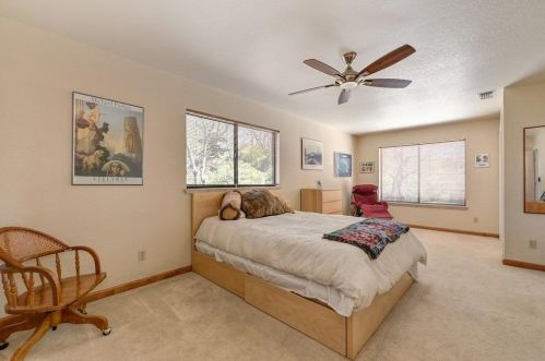 9811 Blue Lk Dr, Folsom CA 95630-1909 exterior