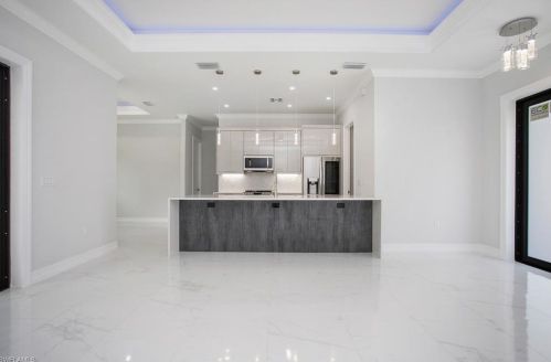 3810 58 Ave, Naples FL 34120-4021 exterior