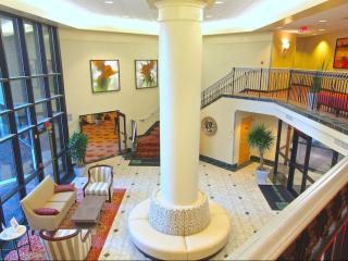 900 Randolph St, Arlington VA  22203-1565 exterior