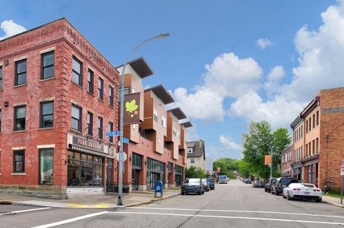 6338 Bryant St, Pittsburgh PA  15206-1703 exterior