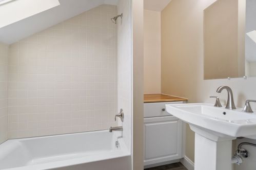 1245 Denniston St, Pittsburgh PA  15217-1328 exterior