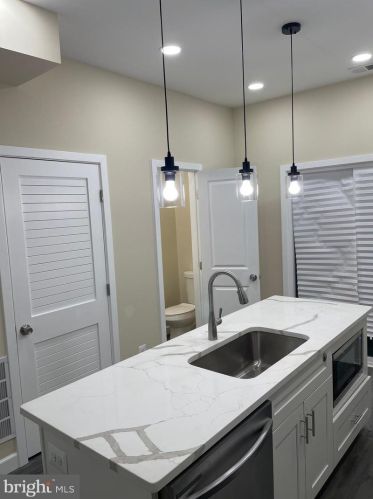 521 Tuckerman St, Washington DC 20011-1146 exterior