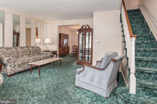 4030 Bleigh Ave, Philadelphia PA 19111-3617 exterior