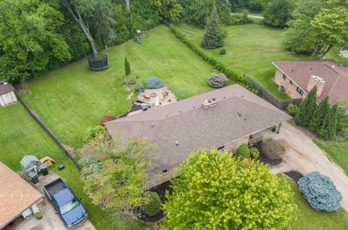 1387 Meadowlane Dr, Grand Rapids MI 49508-4655 exterior