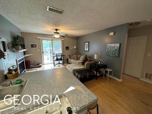 602 Granville Ct, Atlanta GA  30328-3443 exterior