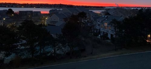 1001 Marina Dr, Quincy MA  02171-1535 exterior