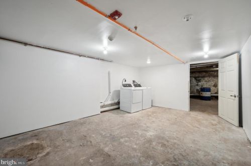 1921 2nd St, Philadelphia PA 19122-2638 exterior