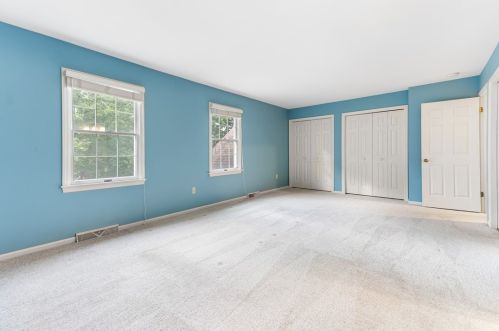 214 Allenberry Cir, Pittsburgh PA 15234-1002 exterior