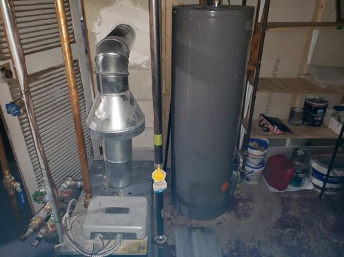 36 Commodore St, Providence RI 02904-2529 exterior