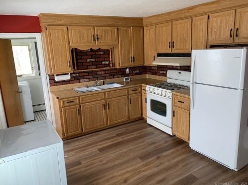 31 Butler St, Torrington CT 06790-4612 exterior