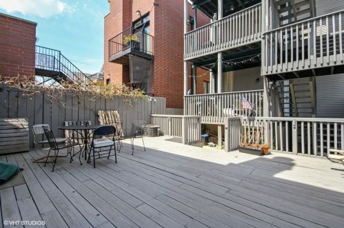 1415 Barry Ave, Chicago IL  60657-4205 exterior