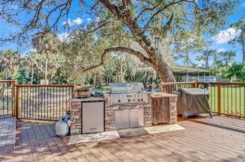 2960 70 St, Naples FL 34105-7219 exterior