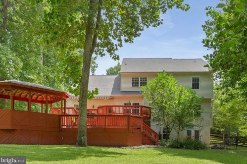 1432 Carlon Ct, Huntingtown MD 20639-2338 exterior