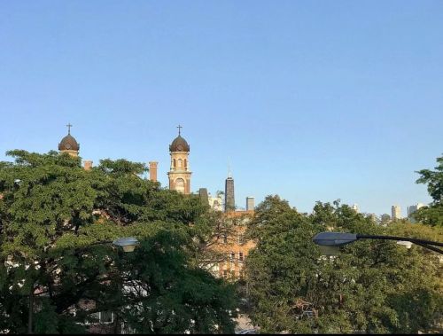 1132 Milwaukee Ave, Chicago IL  60642-5724 exterior