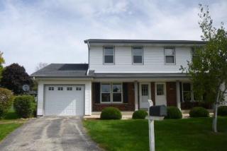 9207 Green View Ct, Milwaukee, WI 53224-2973