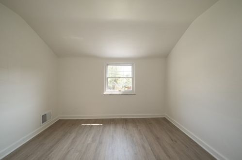 110 Briarwood Dr, Pittsburgh PA  15235-4301 exterior