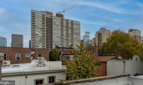 1940 Delancey Pl, Philadelphia PA 19103-6612 exterior